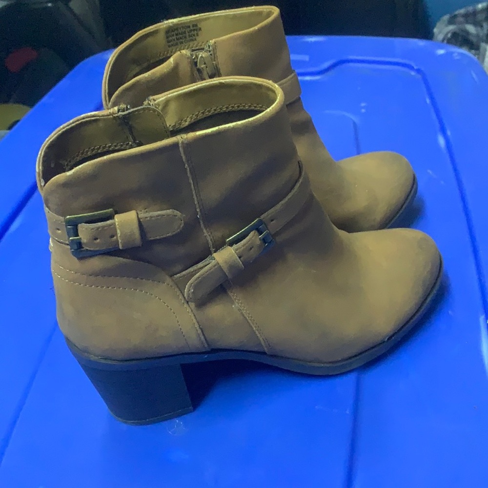 Womens Brown Boots - size 8 - used 2x